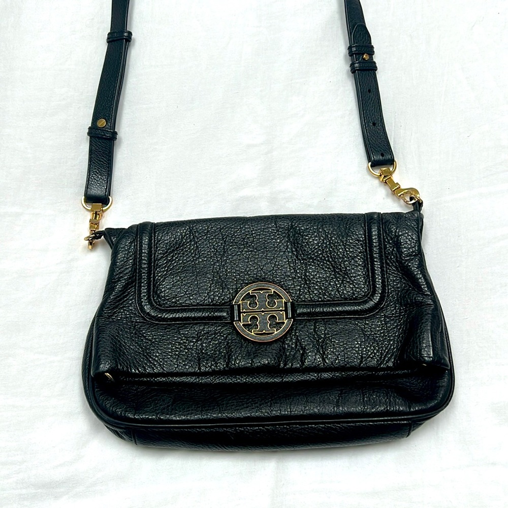 Tory Burch Amanda adjustable crossbody leather purse